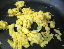 鶏胸肉のあっさり炒め　煎り卵