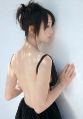 松井玲奈の胸チラ横乳エロ画像