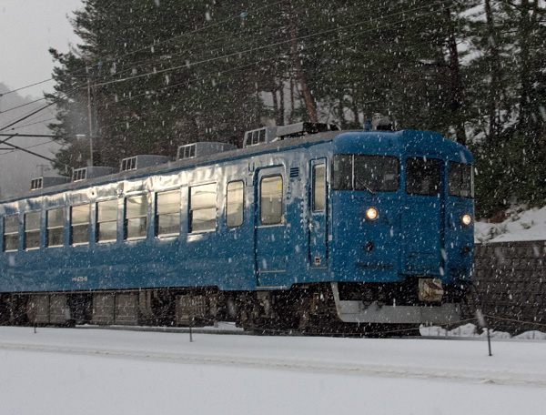 青い電車１
