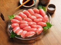 キハダマグロにぎり寿司09